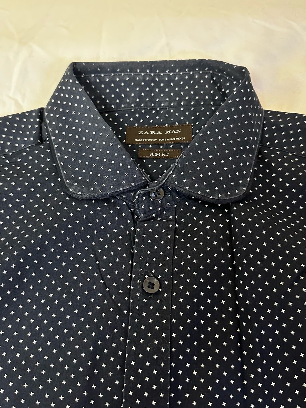 Zara Men's Navy Button-Down Shirt with White Micro Cross Pattern